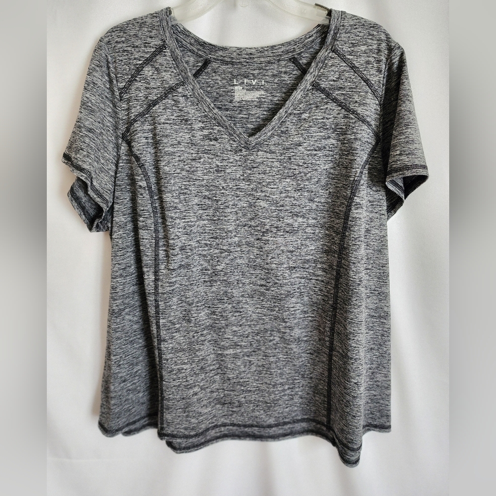 Livi Active Gray Active Short Sleeve T-Shirt